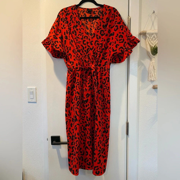 EUC Who What Wear Red Animal Print Flutter Elbow Sleeve Tie Waist Dress Sz Small - Picture 2 of 6